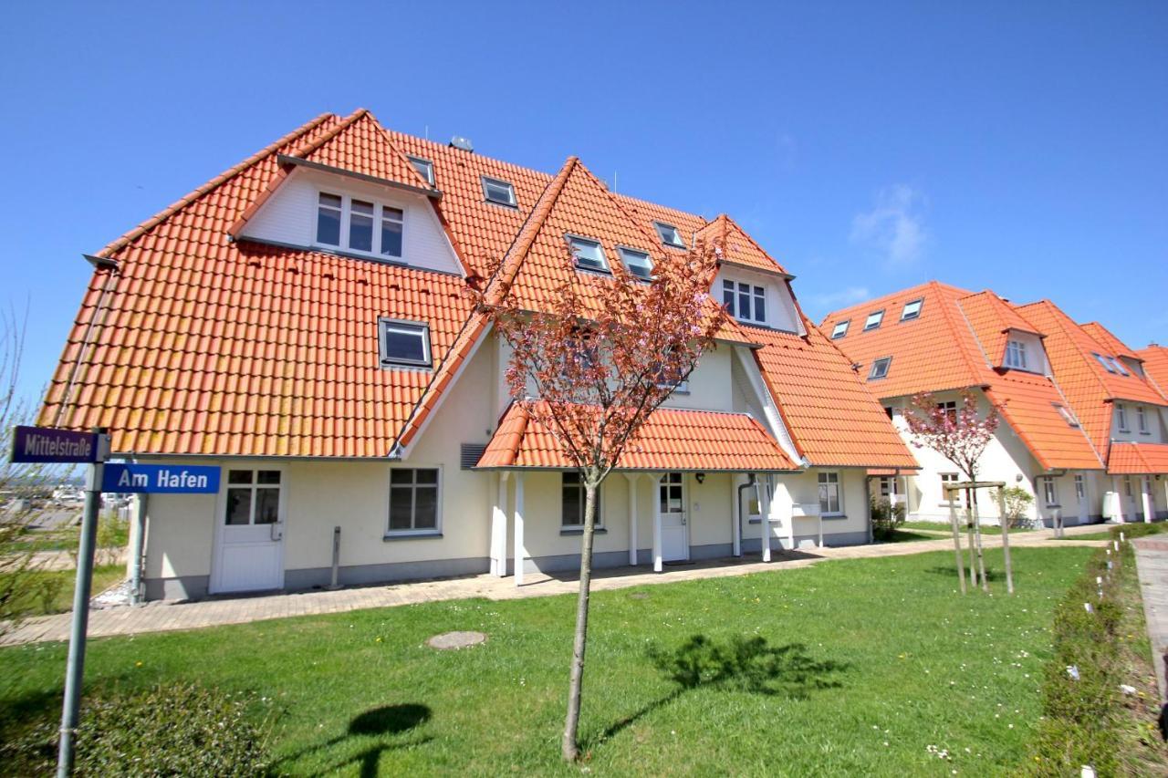 Hafennahe Ferienwohnung Mit Balkon Und Meerblick - Hafenhaeuser Wiek Wohnung 13 Wiek auf Rügen Εξωτερικό φωτογραφία
